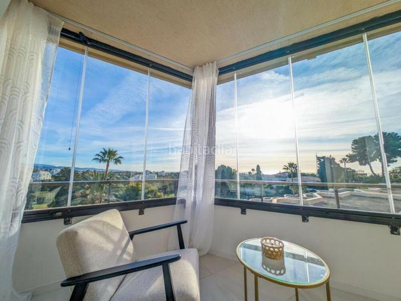 Foto 41dc6ef3-e67a-4c68-9919-1883675c9b93. Miete appartement mit parking pool in Benatalaya Estepona