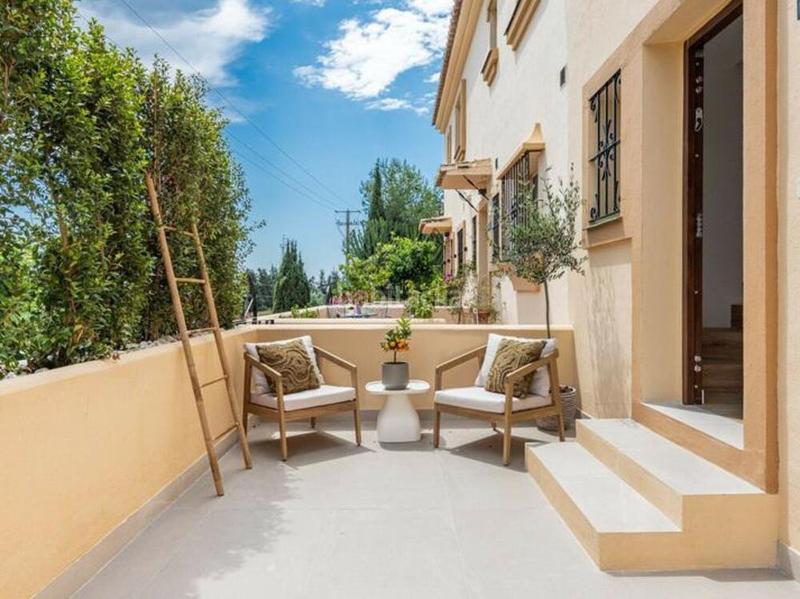 Foto 860d3186-865e-4ce8-806c-4cf3cfdb5bff. Casa a schiera con parcheggio in Las Brisas Marbella