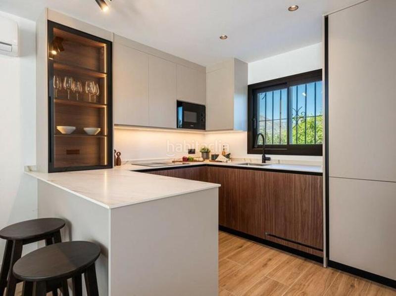 Foto b6d6627a-df3d-40de-8b9a-d7917e32b416. Casa a schiera con parcheggio in Las Brisas Marbella