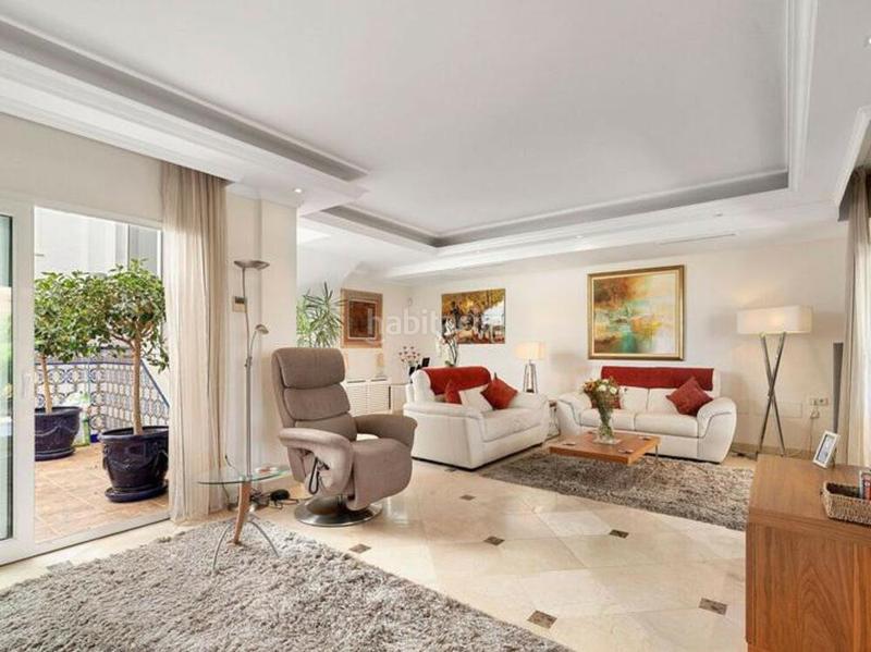 Foto a4ee3c17-d35c-4f80-8551-380ef541c3b0. Casa adosada en Aloha Marbella