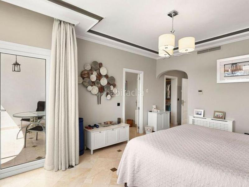 Foto d21bc18d-5a1a-4c9d-8b87-02be39419f41. Casa adossada amb calefacció piscina a Aloha Marbella