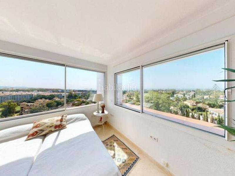 Foto 1f5d8b99-e452-48e0-99db-b7cc02cf62ee. Dachwohnung mit parking pool in Guadalmina Alta Marbella