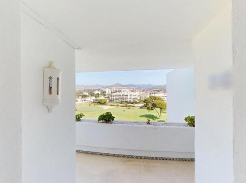Foto fc3fd090-3d6c-42c5-a4dd-0604b9ada88f. Dachwohnung mit parking pool in Guadalmina Alta Marbella
