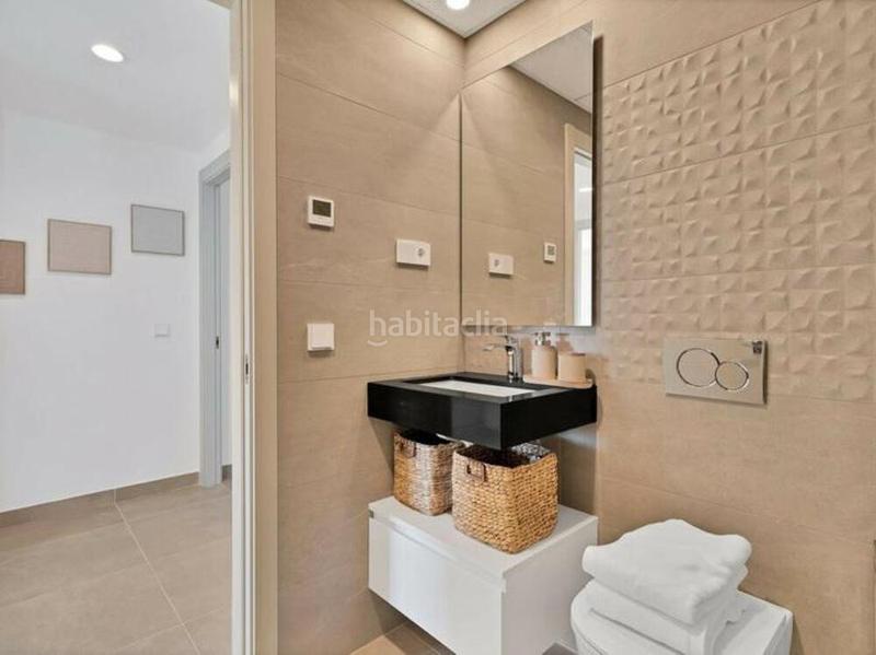 Foto b566ef9f-5ab0-438b-8859-d5dcb2851659. Attico con parcheggio piscina in Nueva Atalaya Estepona