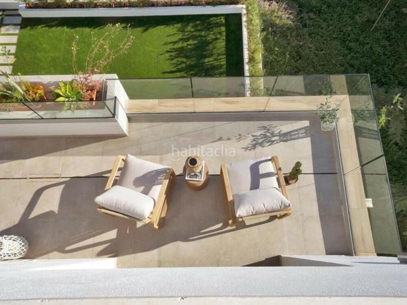 Foto d8957ab6-ffe8-4369-b611-c7d160b94eb9. Attico con parcheggio piscina in Nueva Atalaya Estepona