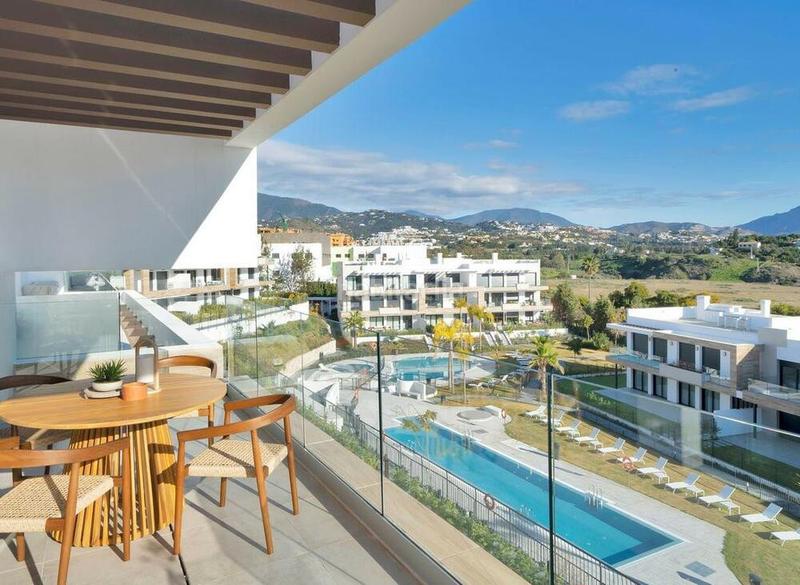 Foto 3cc90356-c8a4-43cf-8de0-3f7bbed2cc04. Dachwohnung mit parking pool in Nueva Atalaya Estepona