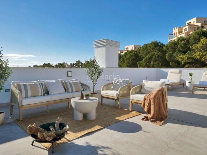 Foto cfc54200-fd62-4414-b1a3-d509e6dbbb3a. Dachwohnung mit parking pool in Nueva Atalaya Estepona