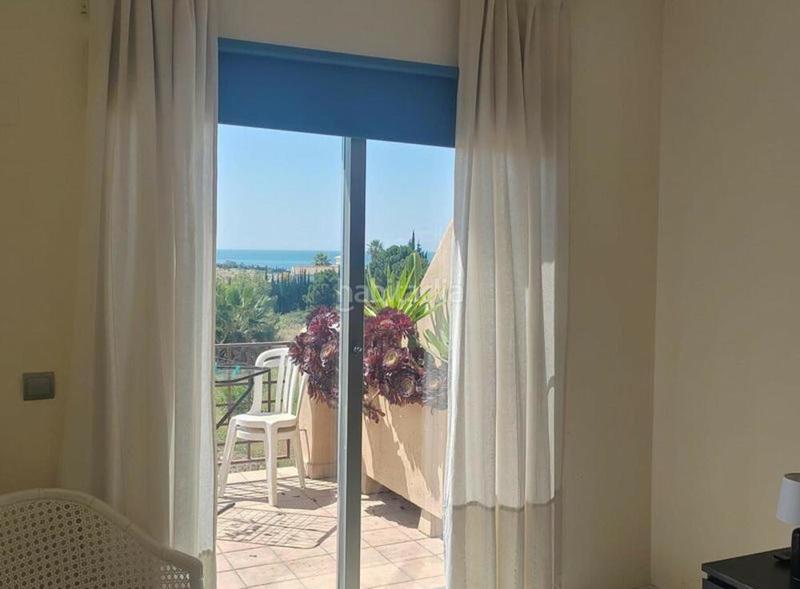 Foto 50a8da48-0e47-4085-8708-a559bc5aee2c. Alquiler apartamento en La Concha - Resina Golf Estepona