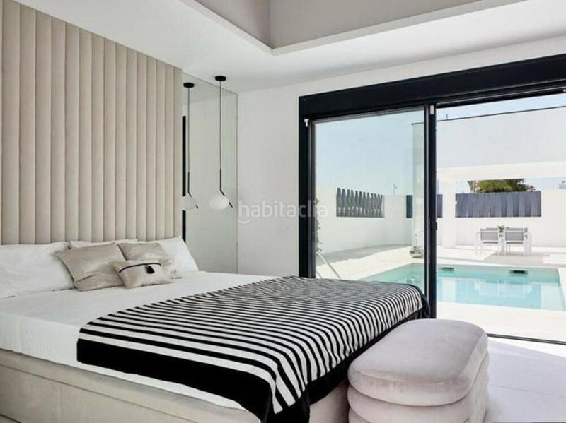 Foto fb7a6604-9ace-4a09-836d-aec9a257e249. Alquiler casa en Nueva Alcántara Marbella