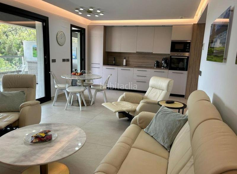 Foto 969c271c-7269-4705-b1d3-c65b0a7893f0. Apartament amb aparcament piscina a La Quinta Benahavís