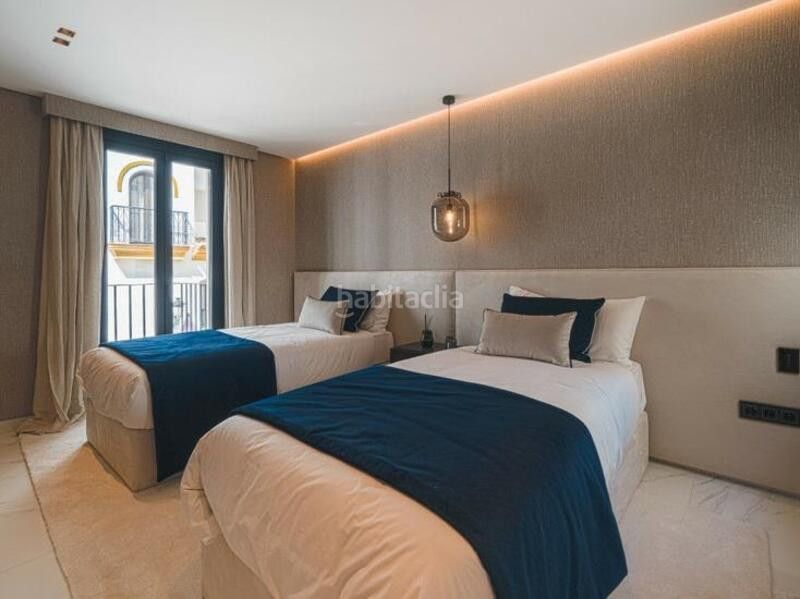 Foto cc62be26-3376-4640-8840-954680469274. Lloguer apartament amb aparcament a Puerto Banús Marbella