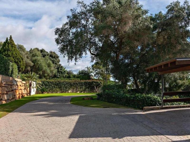 Foto 2de3f26f-f41b-4dc0-8b41-cc1b880a641c. Haus mit heizung parking pool in Sotogrande alto Sotogrande