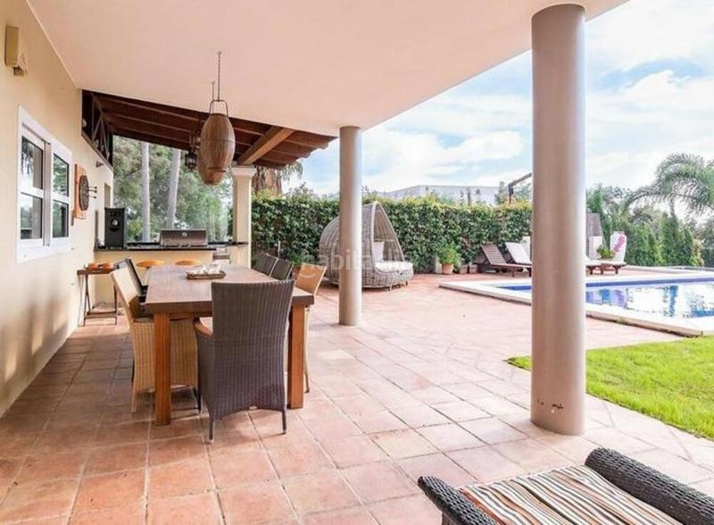Foto 90897d5d-7041-4c8e-bd4f-7aa809e2b5eb. Haus mit heizung parking pool in Sotogrande alto Sotogrande