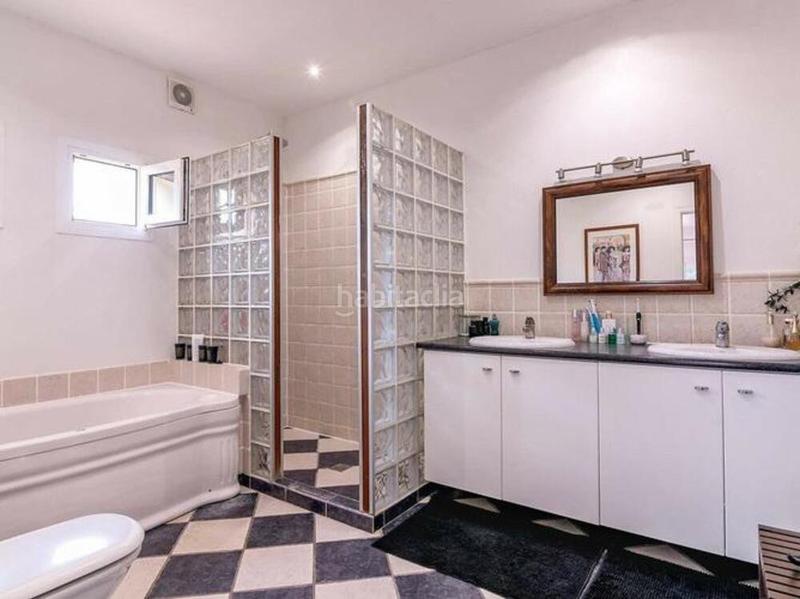 Foto b6396ca1-89c6-4fc7-807e-69cf9a6ca3b8. Haus mit heizung parking pool in Sotogrande alto Sotogrande