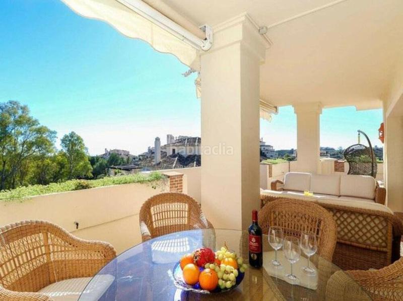 Foto ed361293-00df-4993-882f-ce53cc1d331b. Miete appartement mit parking pool in los arqueros - puerto del almendro Benahavís