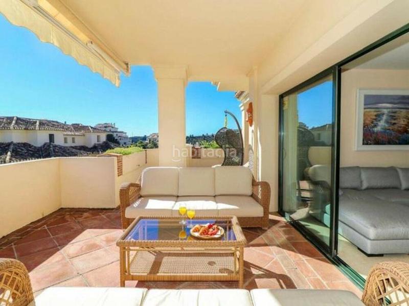 Foto 535c2d48-e45d-41d0-92dd-621d67dce533. Affitto piccolo appartamento con parcheggio piscina in Benahavís