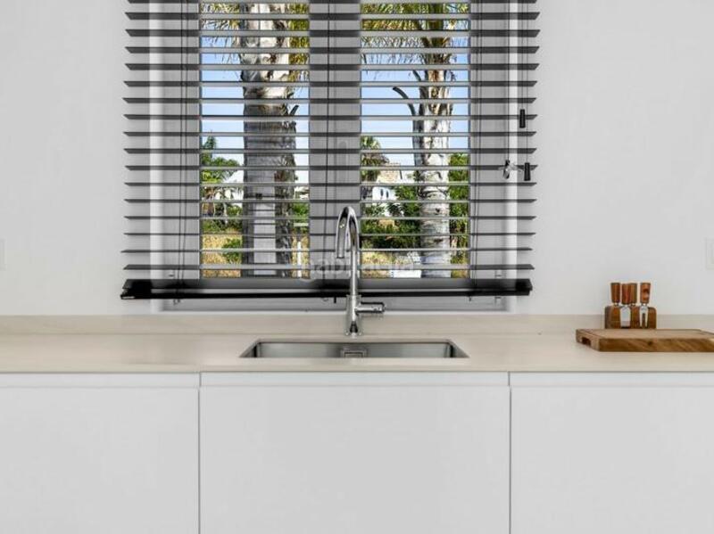 Foto 92d8be5a-eab6-44f2-81d4-0fe2cf739160. Casa amb aparcament piscina a Casares golf - Casares del sol Casares