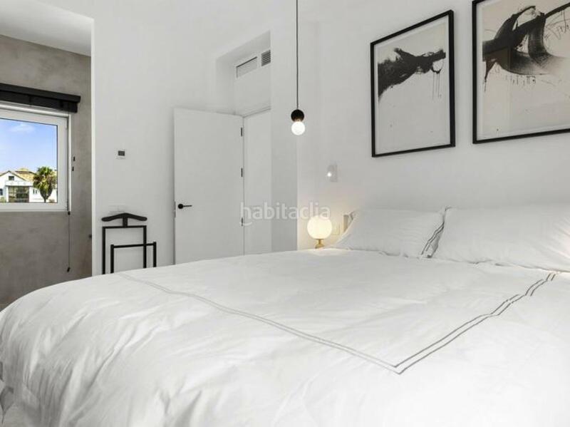 Foto 9eda7b65-42a8-4d0f-a8ce-3faf4457f9c3. Casa amb aparcament piscina a Casares golf - Casares del sol Casares