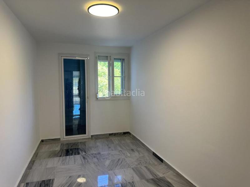 Foto 37cacdb4-3386-4389-9cb3-fbffdd74fa07. Piccolo appartamento con parcheggio piscina in Cabopino - Artola Marbella