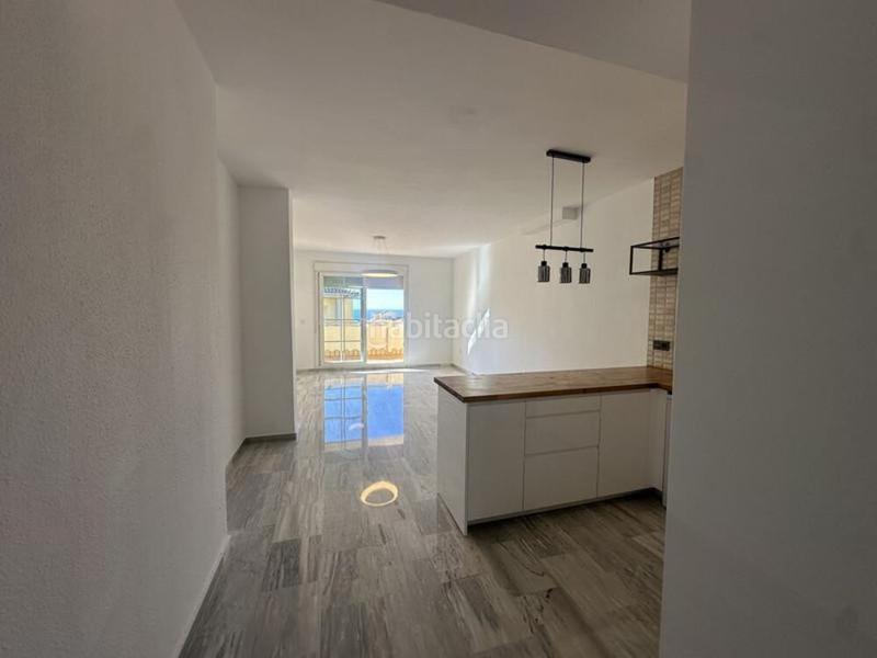 Foto 4f094052-6aad-4cb0-b9f9-1b65d48e33ab. Piccolo appartamento con parcheggio piscina in Cabopino - Artola Marbella