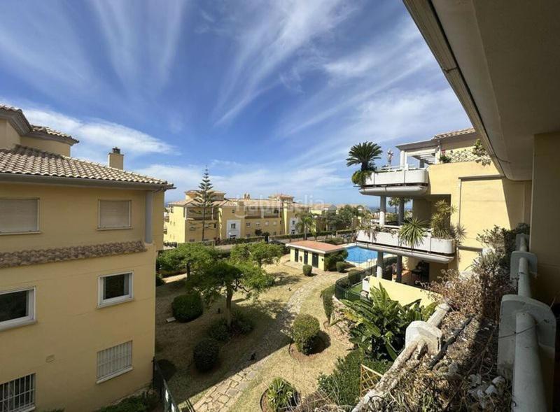 Foto aac4f94b-f6c7-46df-80a4-59044679209e. Piccolo appartamento con parcheggio piscina in Cabopino - Artola Marbella
