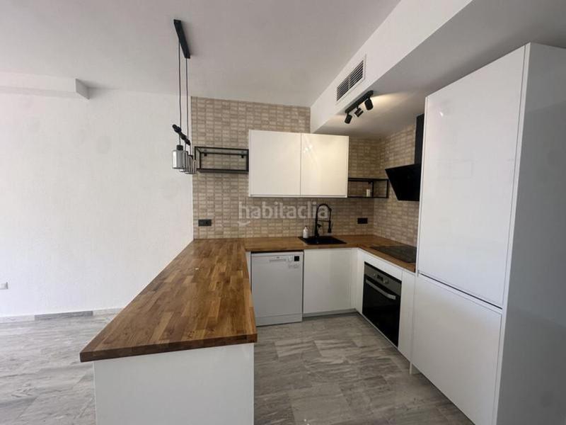 Foto edfb3373-d71a-492d-a2d0-038afd4cff6a. Piccolo appartamento con parcheggio piscina in Cabopino - Artola Marbella