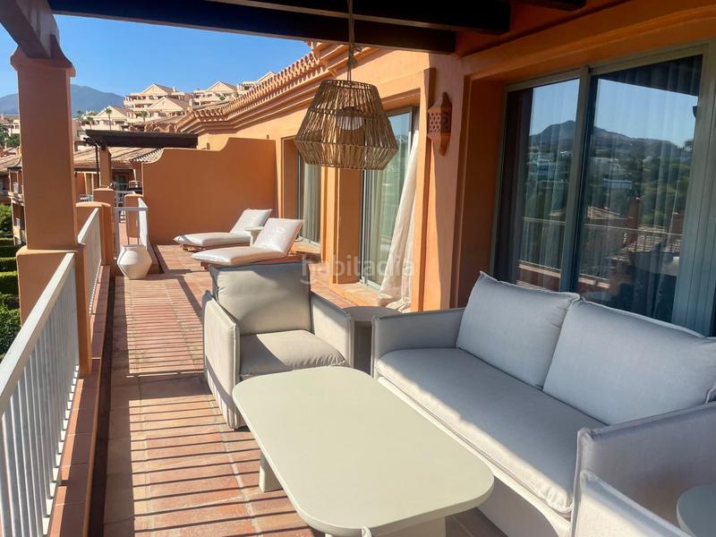 Foto 29ab64dd-5b4f-47ec-b861-b3f080d44e1d. Miete dachwohnung mit parking pool in Benatalaya Estepona