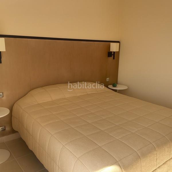 Foto a10dc4ec-6b25-491d-a12d-fa1b94c55bb0. Miete dachwohnung mit parking pool in Benatalaya Estepona
