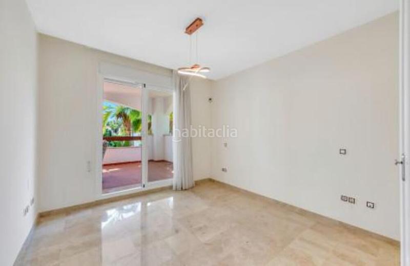 Foto 975589cd-ac11-4eb2-a7f1-0ef43aad0edc. Miete erdgeschoss mit parking pool in Los Naranjos Marbella