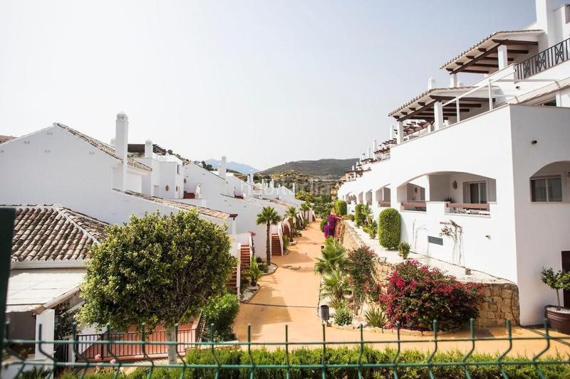 Foto b7d19a94-a3d0-4e5d-a0e2-de1994eeae8a. Alquiler planta baja en Los Naranjos Marbella