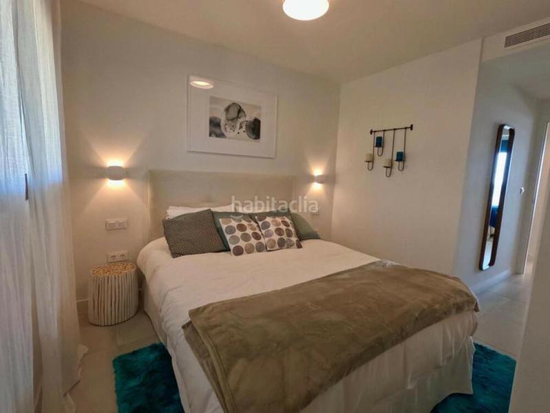 Foto 922e1641-7a24-4868-a131-c604b4669f4d. Lloguer àtic amb aparcament piscina a La Concha - Resina Golf Estepona