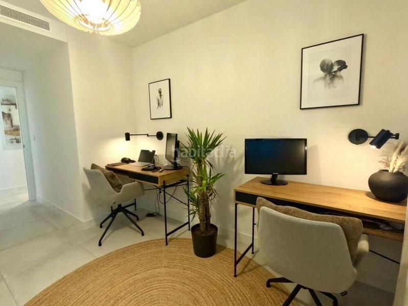 Foto 751c49c7-b554-40fe-a6fa-1190cfb46825. Rent penthouse with parking pool in La Concha - Resina Golf Estepona