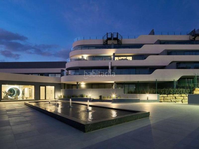 Foto 79ee1d26-41e6-4644-83a9-572dab8b7cd4. Rent penthouse with parking pool in La Concha - Resina Golf Estepona