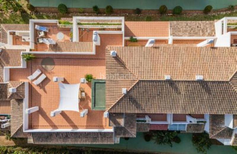 Foto 8f2aab17-e004-46ce-807e-f546529ce68e. Attico con parcheggio piscina in Río Real Marbella