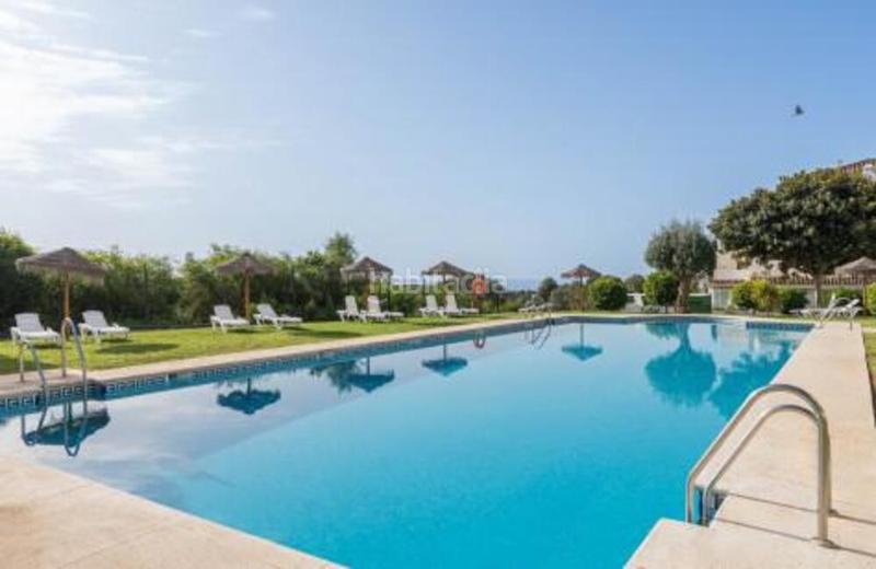 Foto ccb6880b-466a-460a-af2d-d256b7badbf1. Attique avec parking piscine dans Río Real Marbella