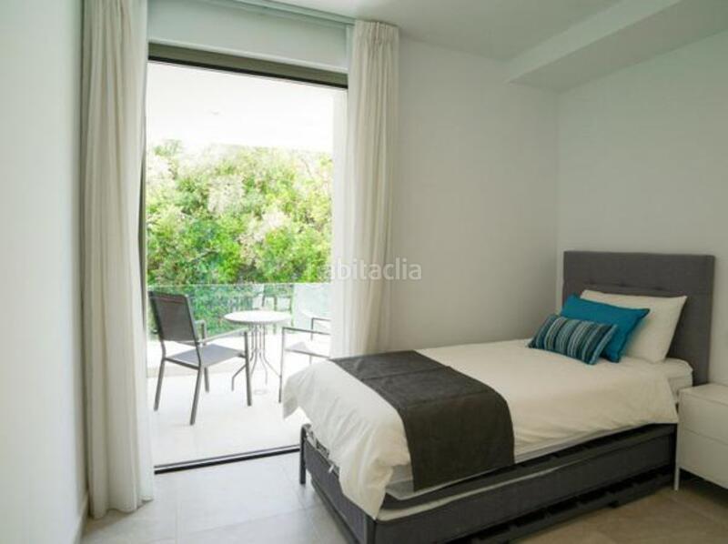 Foto 2d37ad90-b046-4fb1-a568-234b8f51524a. Alquiler casa lujo en Paraiso - Barronal Estepona