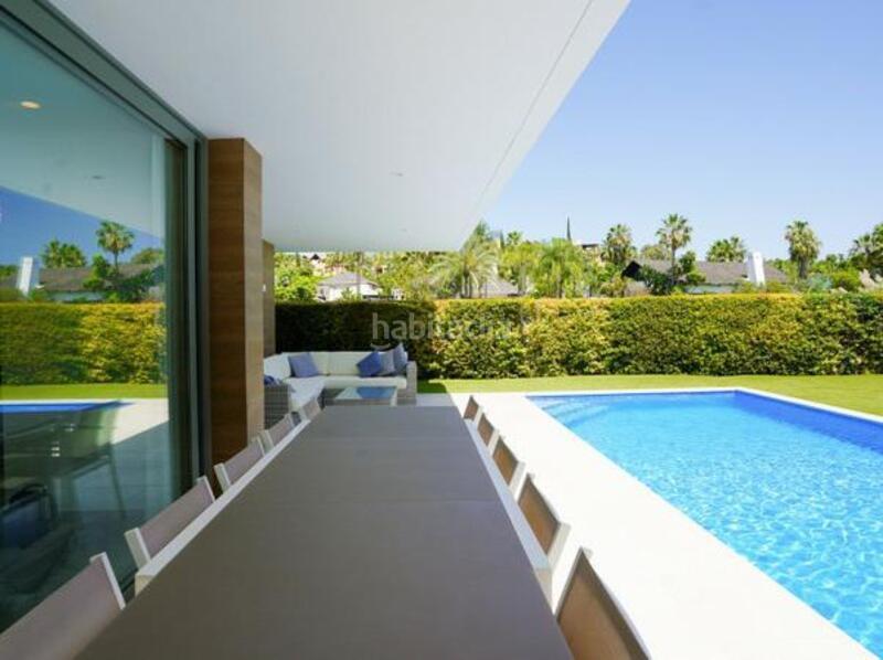 Foto 3f8ff133-c497-4308-9b6d-5544c1ad0c3f. Alquiler casa lujo en Paraiso - Barronal Estepona