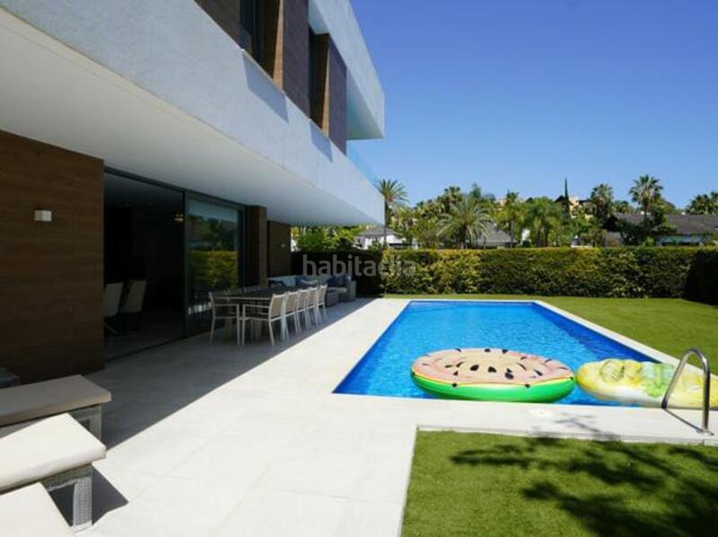 Foto 667ed927-78d9-4886-abe5-3bcf1bfbb07a. Alquiler casa lujo en Paraiso - Barronal Estepona