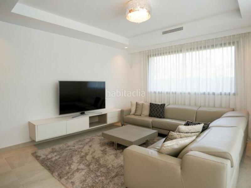 Foto 94f25e95-ab07-4f1a-8147-423e3488fb32. Alquiler casa lujo en Paraiso - Barronal Estepona