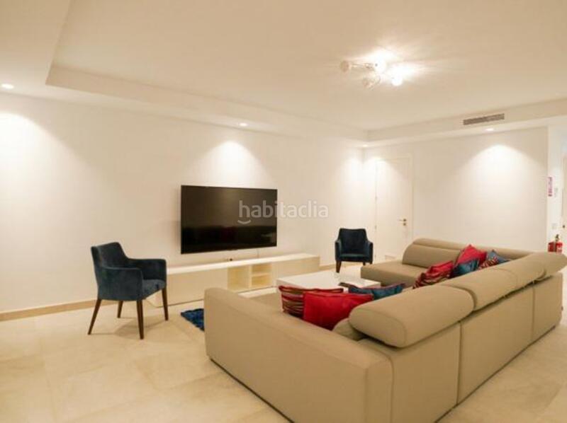 Foto c77df989-bbca-4037-b6b5-26a29026b68c. Alquiler casa lujo en Paraiso - Barronal Estepona