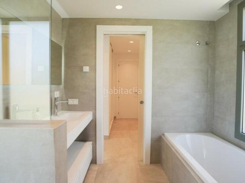 Foto e555af04-180e-4e03-a300-3fd9854c4efa. Alquiler casa lujo en Paraiso - Barronal Estepona