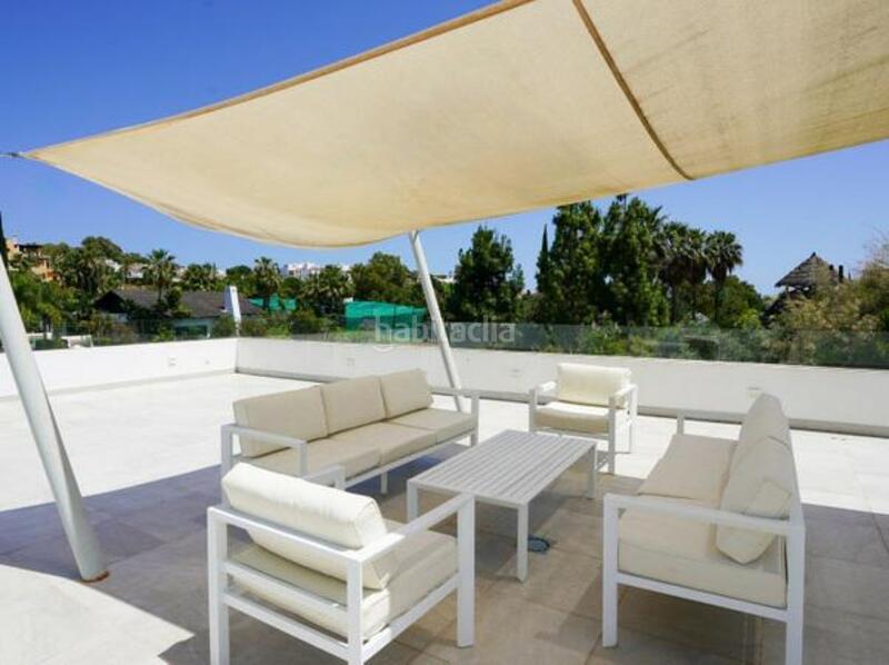 Foto ff50eefd-6cb5-4b3c-aec9-04e9d7d0be70. Alquiler casa lujo en Paraiso - Barronal Estepona