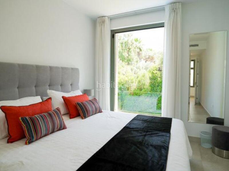 Foto 43dda358-9733-4dd1-8279-8d2b7c2874cd. Lloguer casa amb calefacció aparcament piscina a Estepona