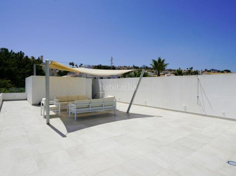 Foto 7dbe221e-f309-4e79-b4ad-e9b0040b9318. Lloguer casa amb calefacció aparcament piscina a Estepona