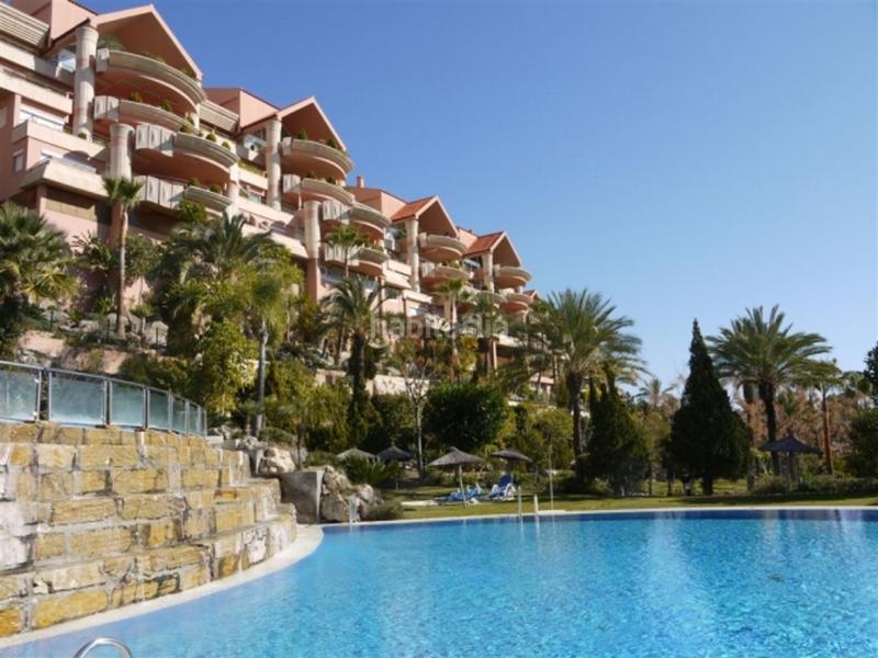 Foto 316d325f-01a5-4902-a2f9-615fbfebabb3. Alquiler ático atico duplex en alquiler en magna , en Marbella