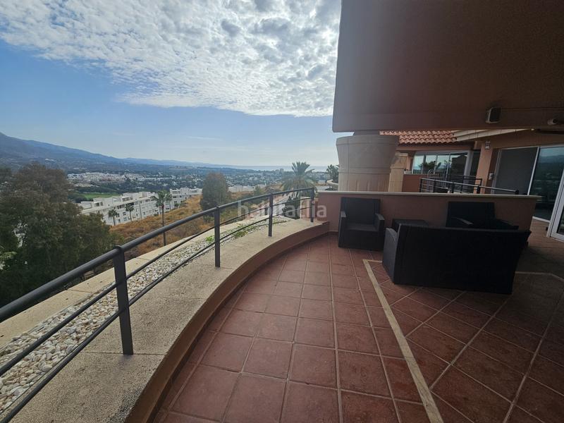 Foto d198b8bc-61d3-4f2f-8995-4f716a9f4324. Alquiler ático atico duplex en alquiler en magna , en Marbella