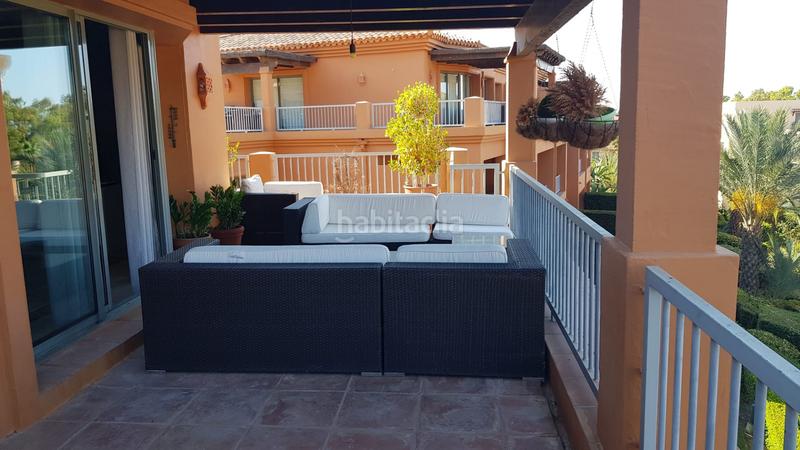 Foto d05dc115-4e2c-4d04-babf-78796936e5d3. Alquiler ático precioso ático en Benatalaya, benahavis en Estepona