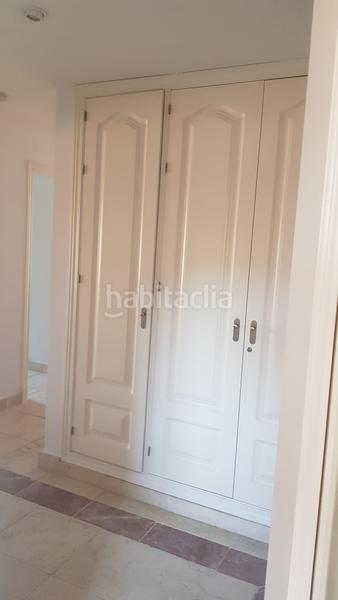 Foto 62703946-e8f9-4d57-b327-7c2c69f721a8. Miete dachwohnung mit parking pool in Benatalaya Estepona