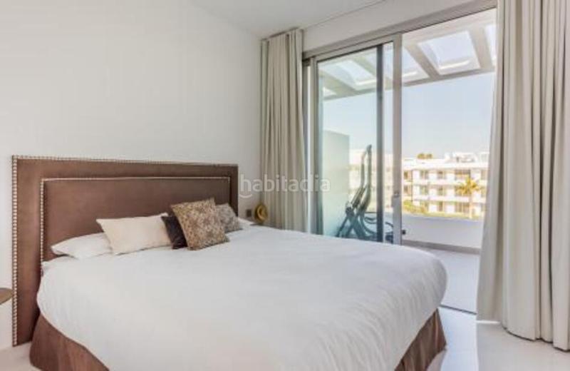 Foto e17d2fdf-2044-4615-a3d0-42dafd35bc00. Miete dachwohnung mit parking in Bel - Air Estepona