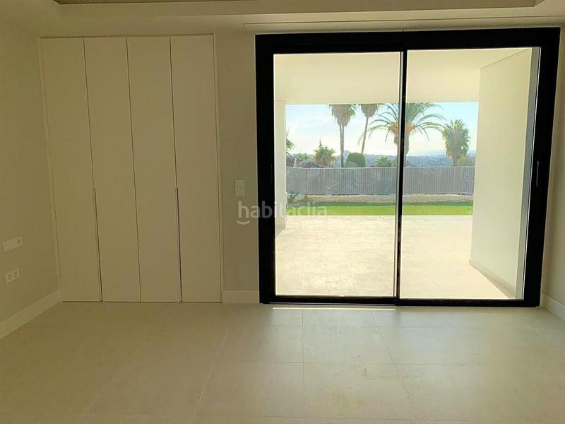 Foto 564d3f87-09e0-42c6-ab36-6a9d3317e608. Location appartement avec parking piscine dans Los Naranjos Marbella
